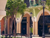 Molfetta, Outlet Village
